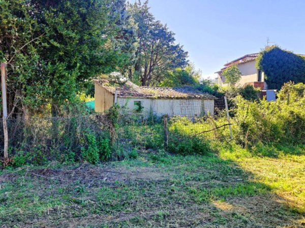 terreno edificabile in vendita a Perugia in zona Cenerente
