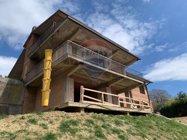 casa indipendente in vendita a Perugia in zona Centro Città