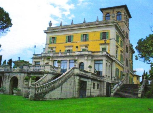 casa indipendente in vendita a Perugia in zona Centro Città
