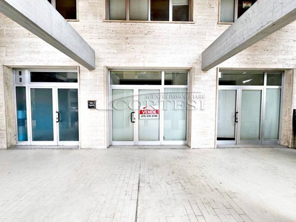 negozio in vendita a Perugia in zona Stazione