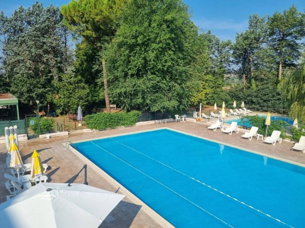 negozio in vendita a Perugia in zona Castel del Piano