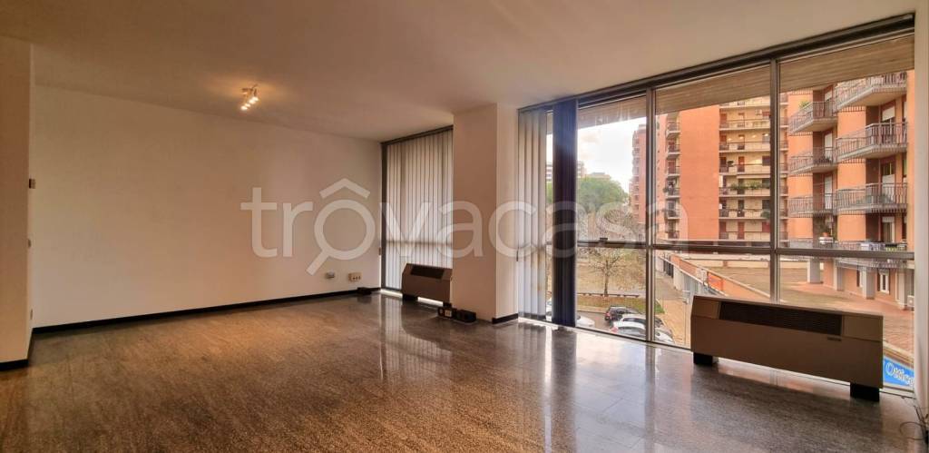 ufficio in vendita a Perugia in zona Prepo