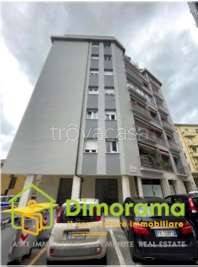 negozio in vendita a Perugia in zona Stazione