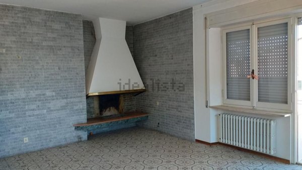 casa indipendente in vendita a Perugia in zona Pila