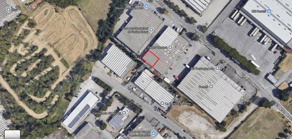 locale commerciale in vendita a Perugia in zona San Sisto