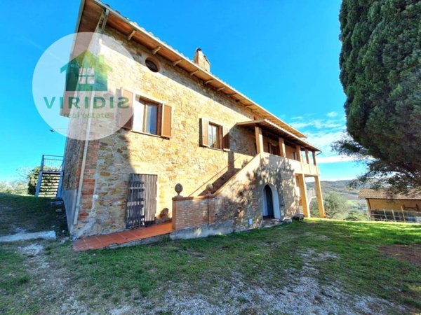 casa indipendente in vendita a Perugia in zona Fontignano