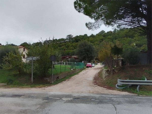 casa indipendente in vendita a Perugia in zona Pianello