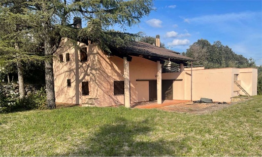 casa indipendente in vendita a Perugia in zona Centro Città