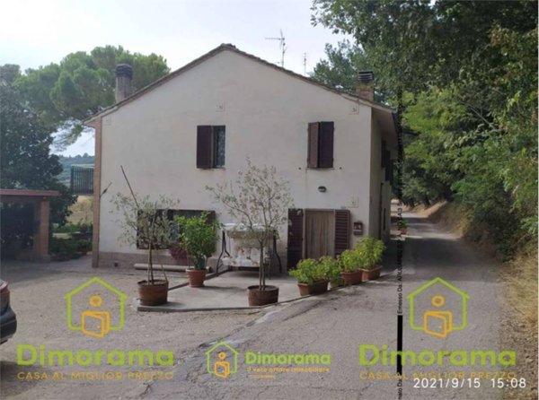 casa indipendente in vendita a Perugia in zona Montebello