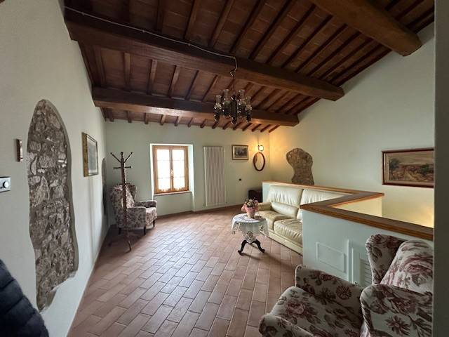 casa indipendente in vendita a Perugia in zona Colle Umberto I