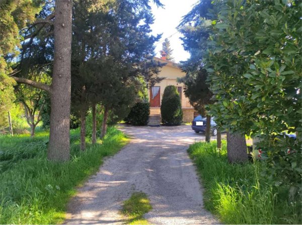 casa indipendente in vendita a Perugia
