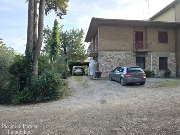 casa indipendente in vendita a Perugia in zona Centro Città
