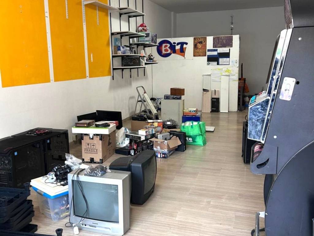 negozio in vendita a Perugia in zona Elce