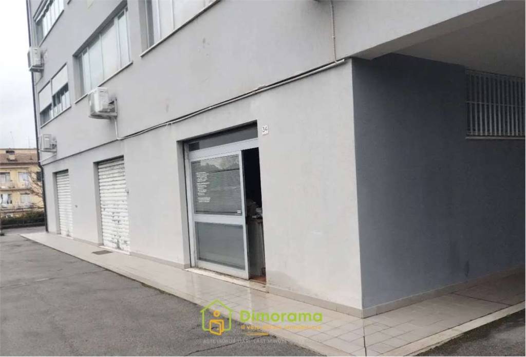 negozio in vendita a Perugia in zona Prepo