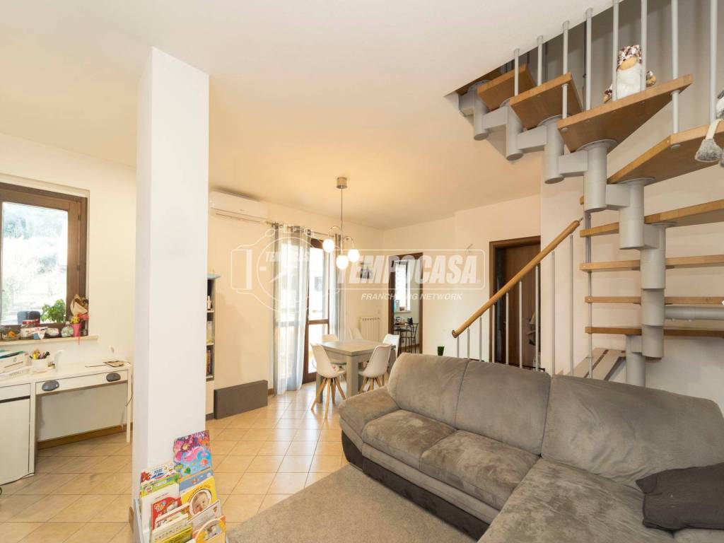 appartamento in vendita a Perugia in zona Montebello