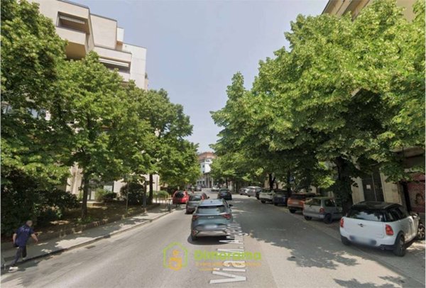 negozio in vendita a Perugia in zona Stazione