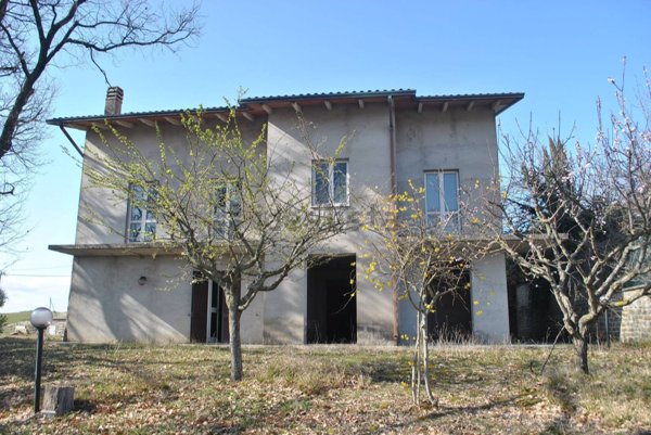 casa indipendente in vendita a Perugia