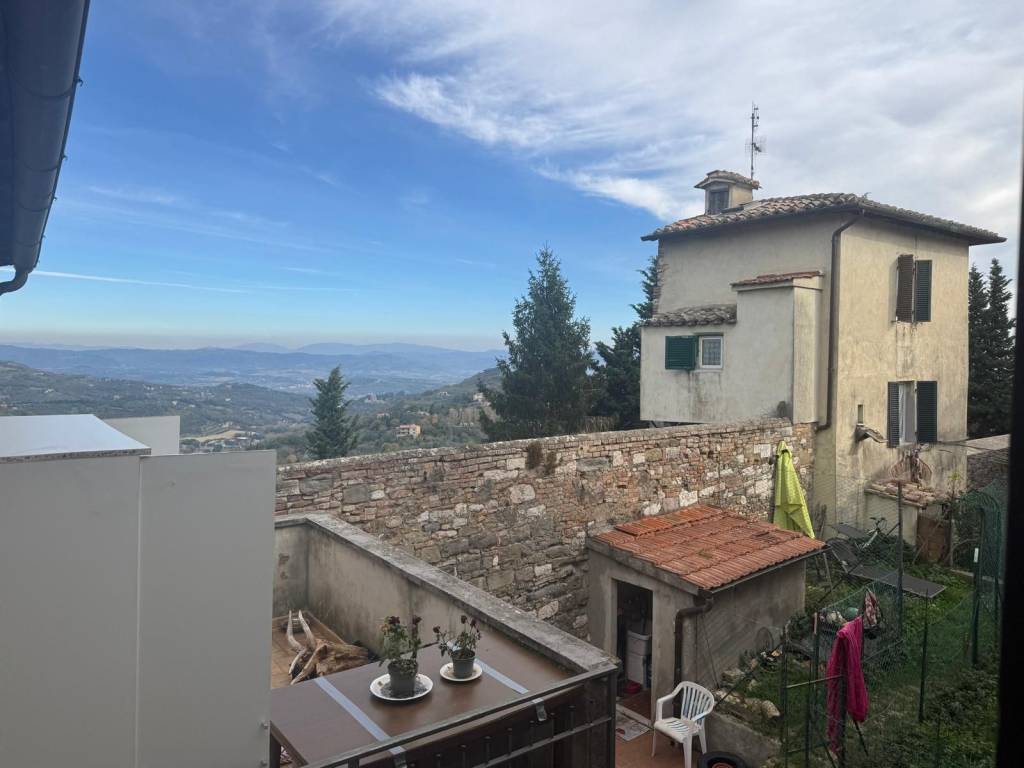 appartamento in vendita a Perugia in zona Elce
