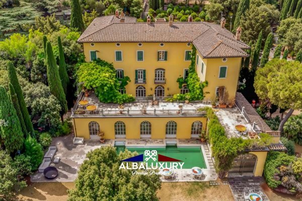 casa indipendente in vendita a Perugia in zona Ferro di Cavallo