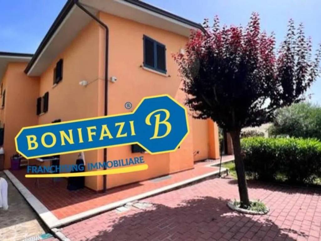 casa indipendente in vendita a Perugia in zona Canneto