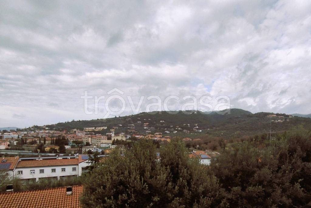 appartamento in vendita a Perugia in zona Lacugnano