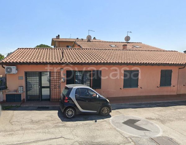 ufficio in vendita a Perugia in zona San Martino in Colle