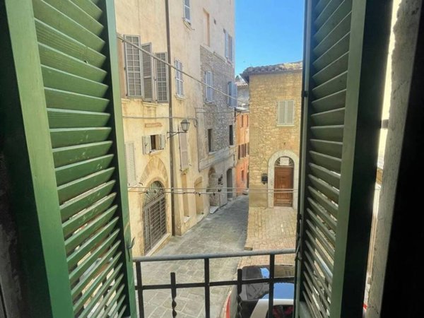 appartamento in vendita a Perugia in zona Centro Città