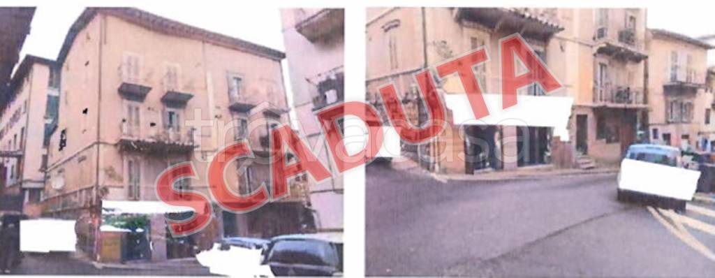 negozio in vendita a Perugia in zona Monteluce
