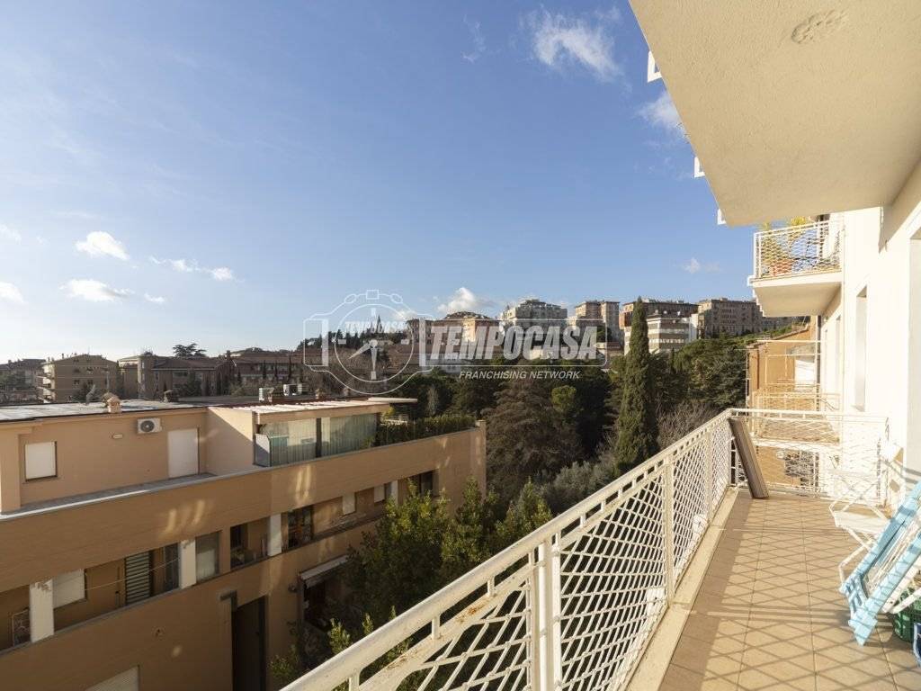 appartamento in vendita a Perugia in zona Filosofi