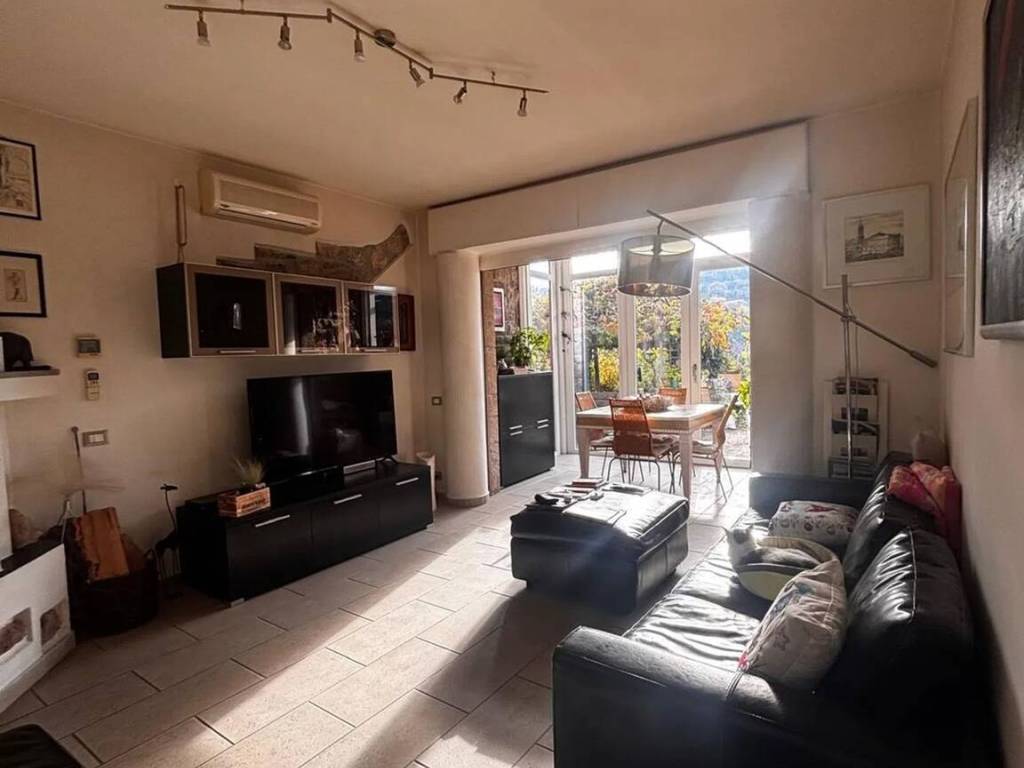 casa indipendente in vendita a Perugia in zona Centro Città