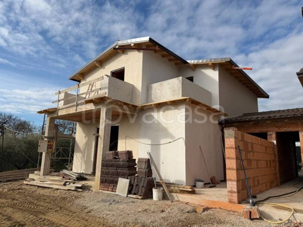 casa indipendente in vendita a Perugia in zona Colombella