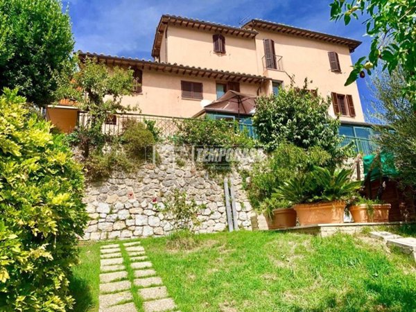 appartamento in vendita a Perugia in zona Monteluce