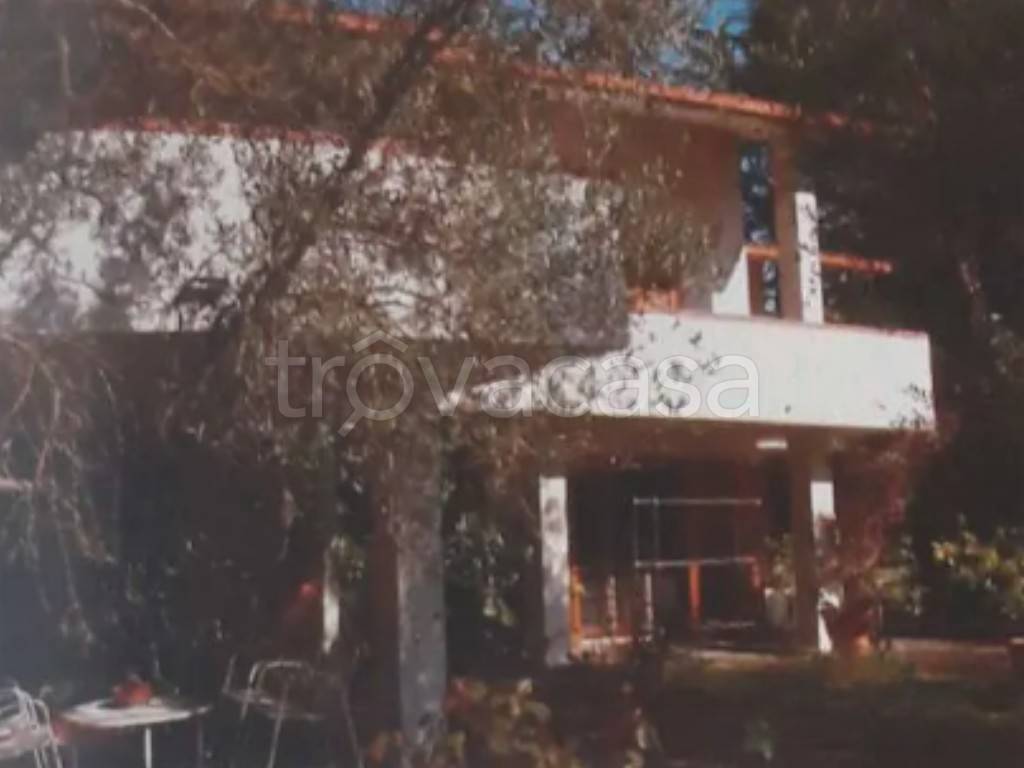 negozio in vendita a Perugia in zona Città della Domenica