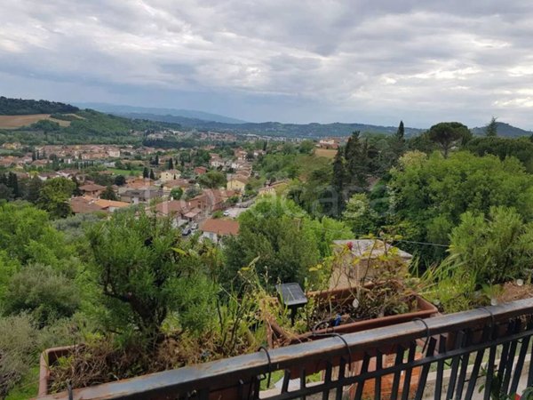 casa indipendente in vendita a Perugia in zona Villa Pitignano