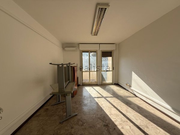 ufficio in vendita a Perugia in zona Ponte San Giovanni