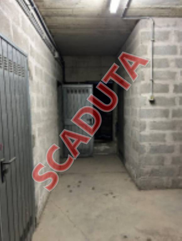 locale commerciale in vendita a Perugia