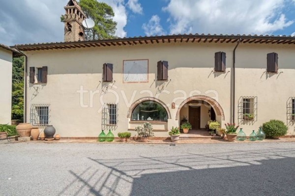 casa indipendente in vendita a Perugia in zona Lacugnano