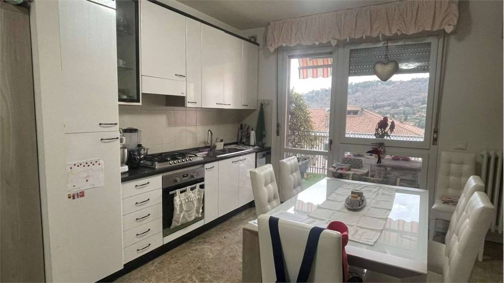 appartamento in vendita a Perugia in zona Ferro di Cavallo