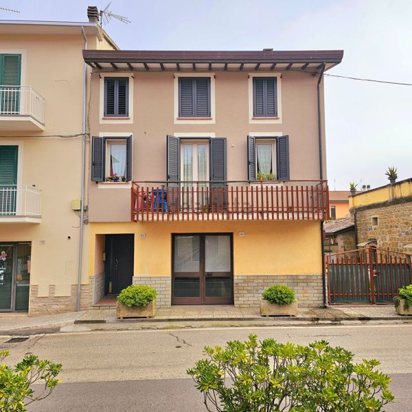 casa indipendente in vendita a Perugia
