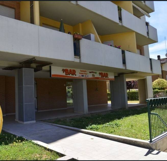 negozio in vendita a Perugia in zona Ponte Valleceppi