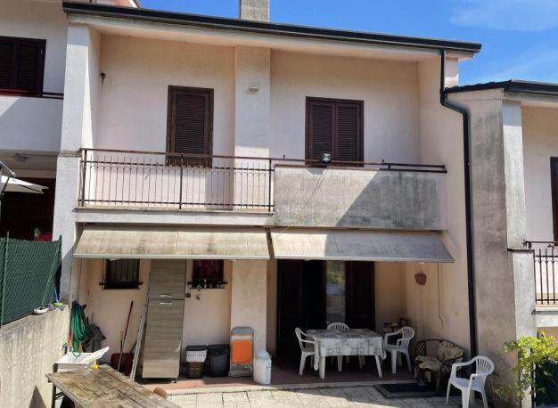 casa indipendente in vendita a Perugia in zona Ponte Felcino