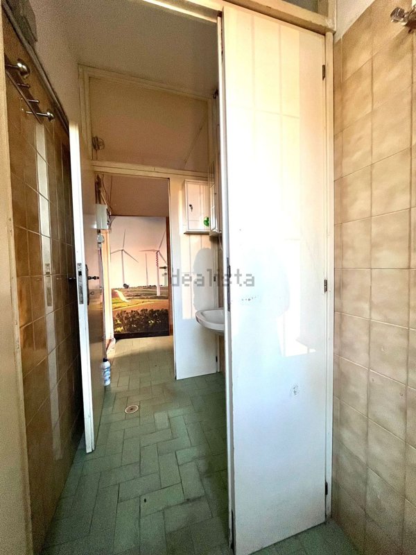 locale commerciale in vendita a Perugia in zona Filosofi