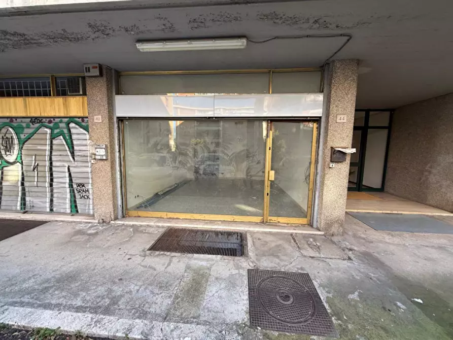 negozio in vendita a Perugia in zona Centro Città