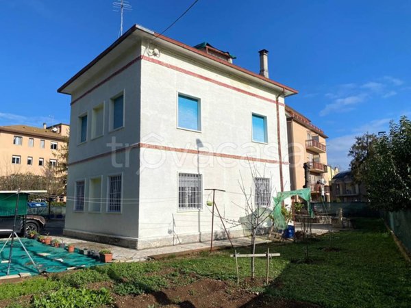 appartamento in vendita a Perugia in zona Castel del Piano