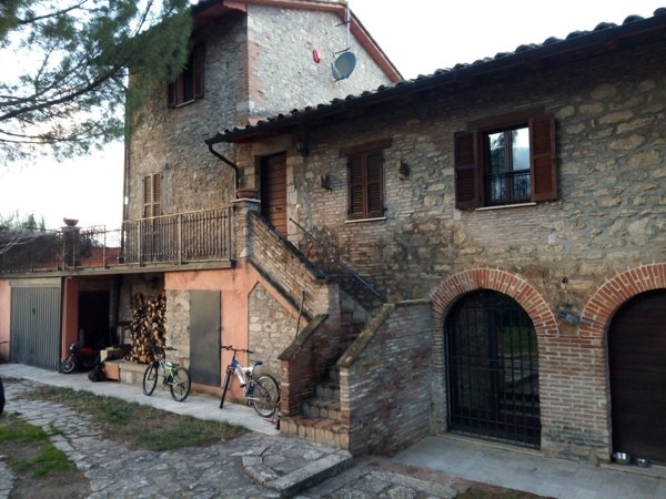 casa indipendente in vendita a Perugia in zona Sant'Andrea delle Fratte