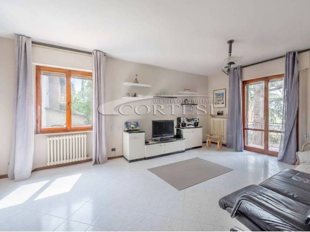 casa indipendente in vendita a Perugia in zona San Martino in Colle