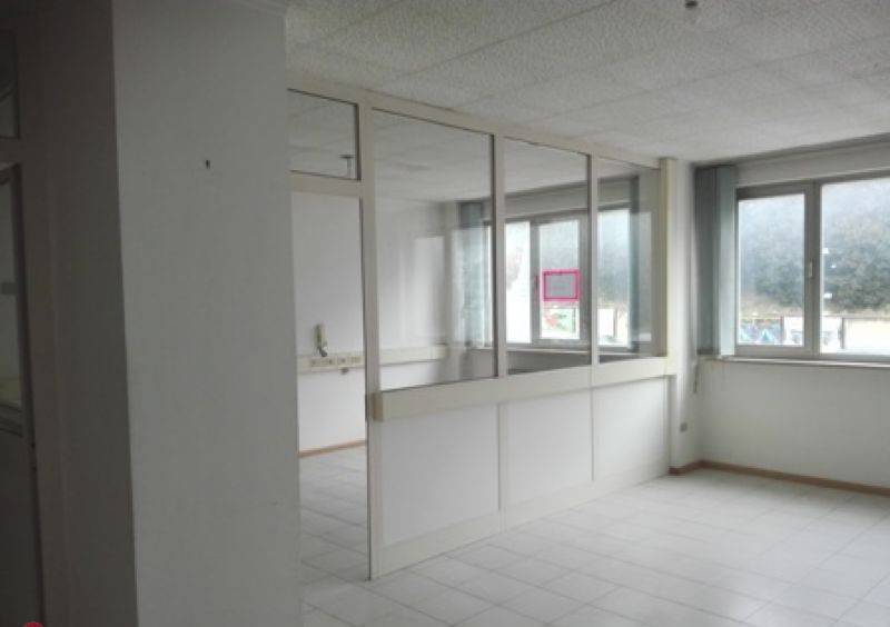 ufficio in vendita a Perugia in zona Prepo