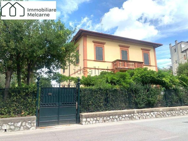 casa indipendente in vendita a Perugia in zona Monteluce