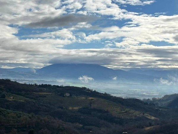 appartamento in vendita a Perugia in zona Montelaguardia