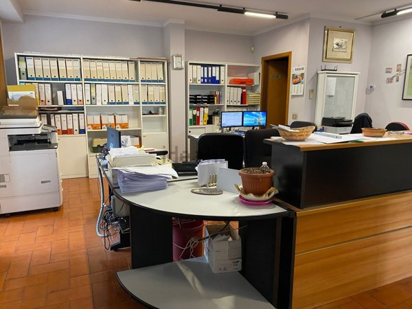 ufficio in vendita a Perugia in zona Prepo